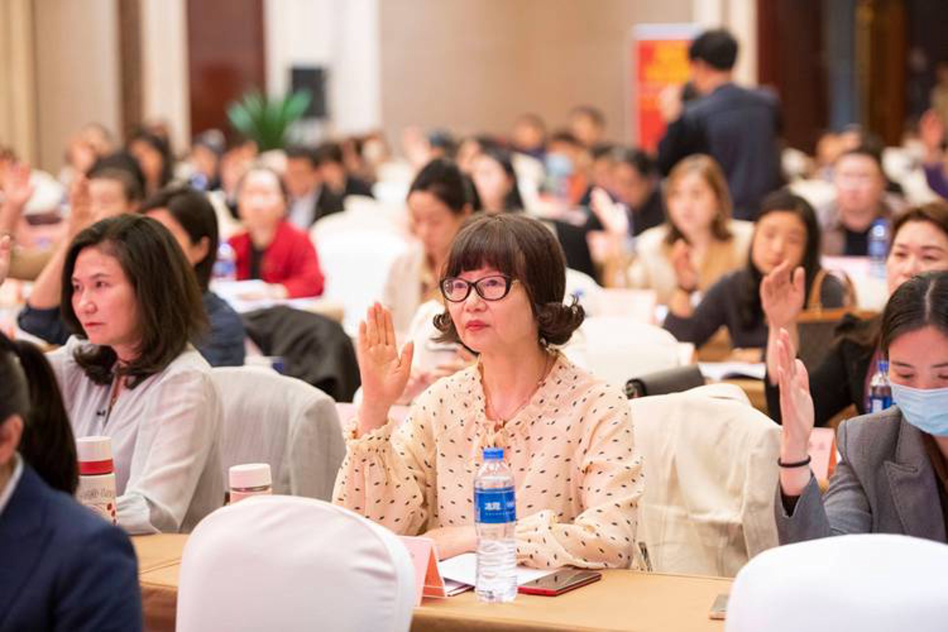 笑料满载：笑话大全精选